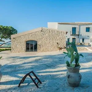 Farm stay Raffo, Naro